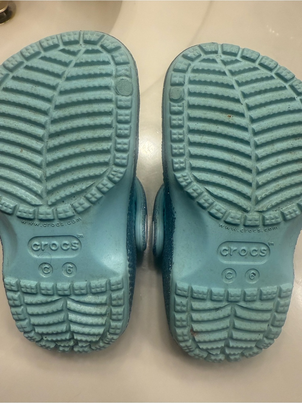 CROCS Frozen Kids Light Blue Frozen Elsa Clog Sandals - Picture 6 of 8